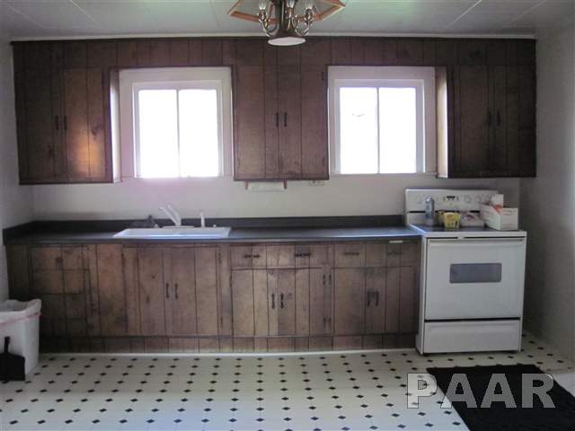 197 Rr 1 Browning, IL 62624 - Photo 4 of 11 Gallery Image 4