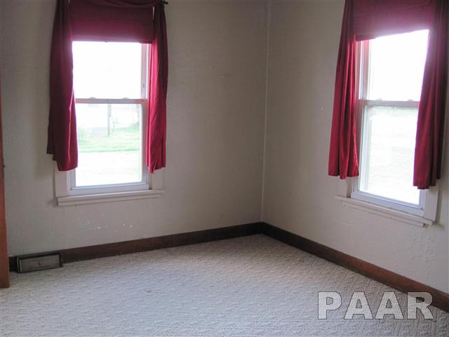 197 Rr 1 Browning, IL 62624 - Photo 8 of 11 Gallery Image 8