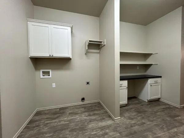 $2,100 | 2134 10th Street, Lubbock, TX 79401
