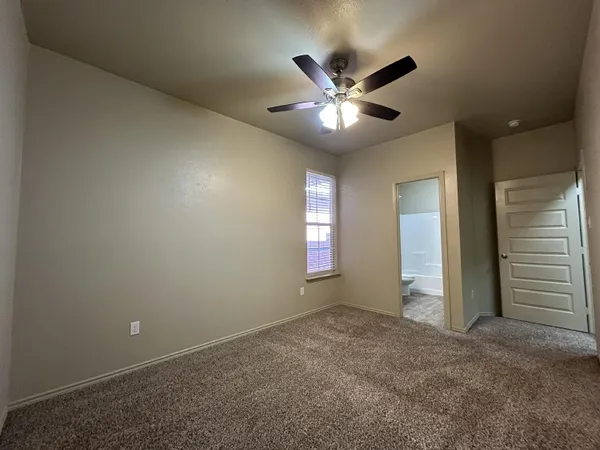 $2,100 | 2134 10th Street, Lubbock, TX 79401
