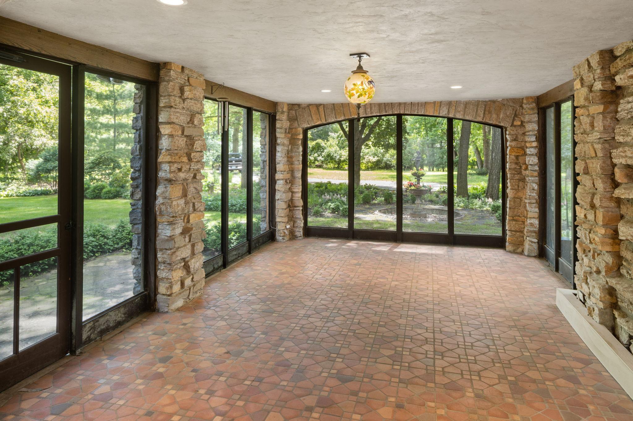 5117 Schaefer Road Edina, MN 55436 - Photo 21 of 91