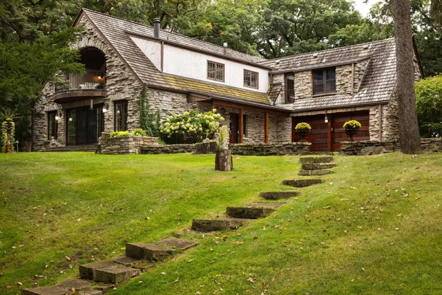 $5,250,000 | 5117 Schaefer Road, Edina, MN 55436