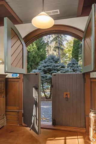 $5,250,000 | 5117 Schaefer Road, Edina, MN 55436