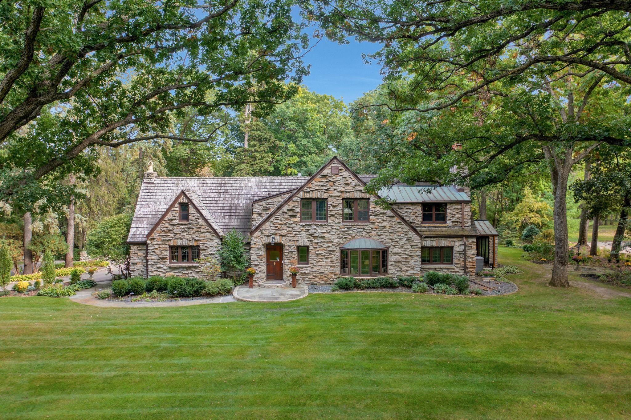 5117 Schaefer Road Edina, MN 55436 - Photo 9 of 91