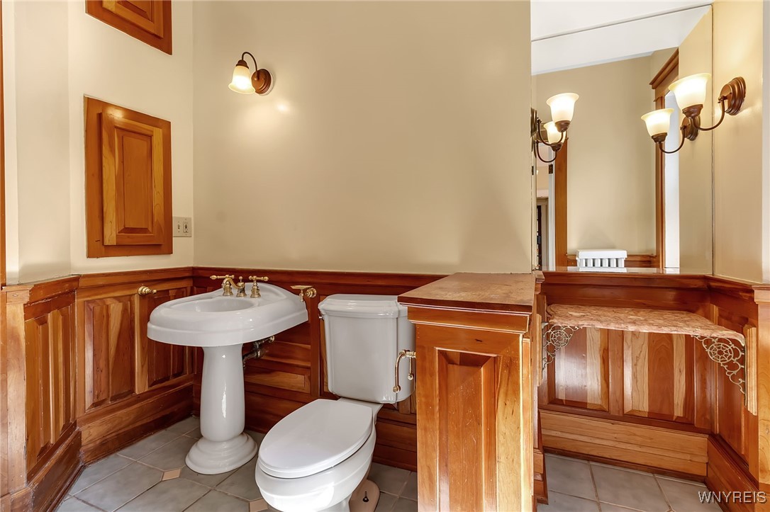 196 Linwood Avenue Buffalo, NY 14209 - Photo 20 of 50