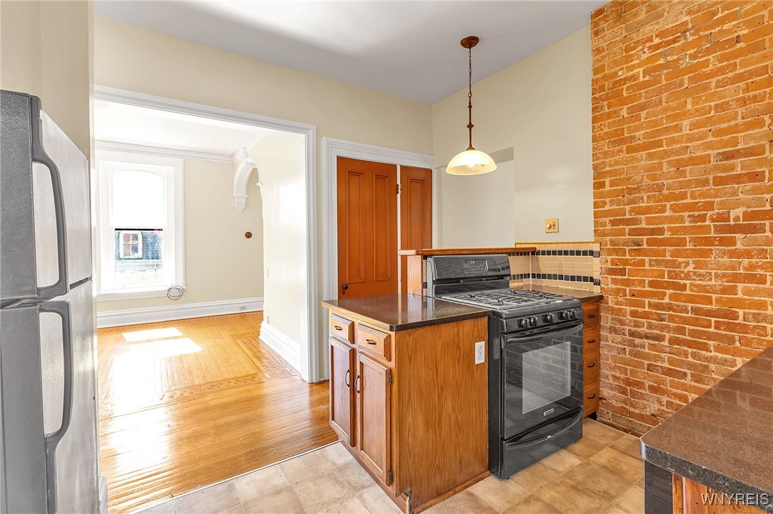 196 Linwood Avenue Buffalo, NY 14209 - Photo 31 of 50