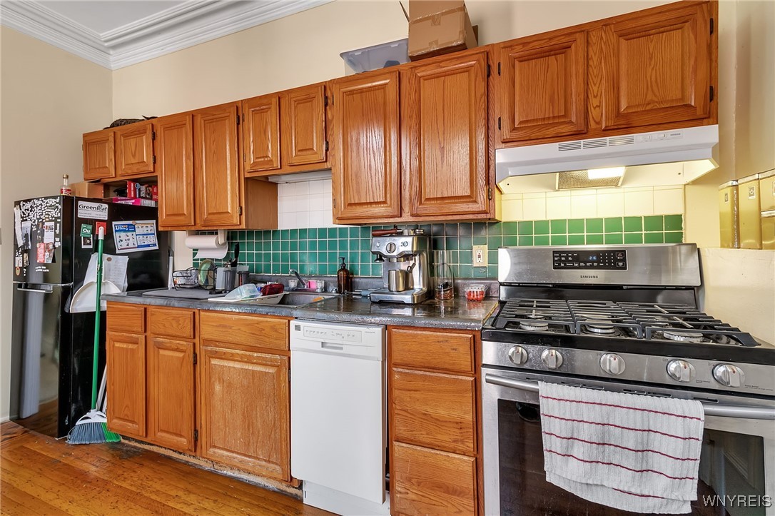 196 Linwood Avenue Buffalo, NY 14209 - Photo 48 of 50