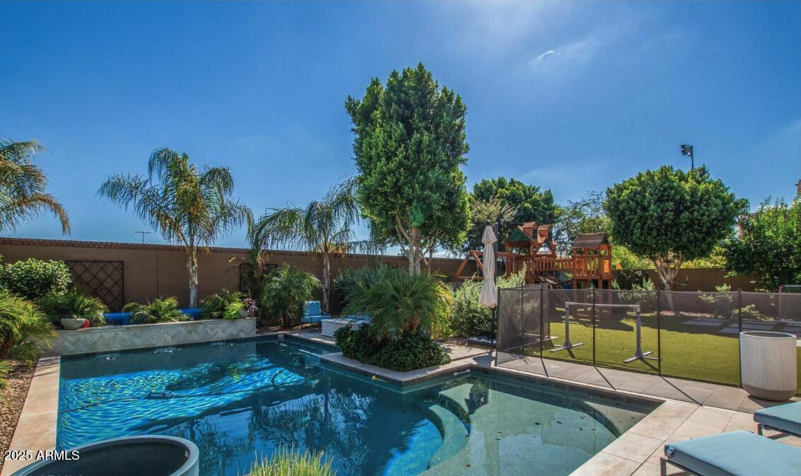 947 West Kaibab Drive Chandler, AZ 85248 - Photo 3 of 32