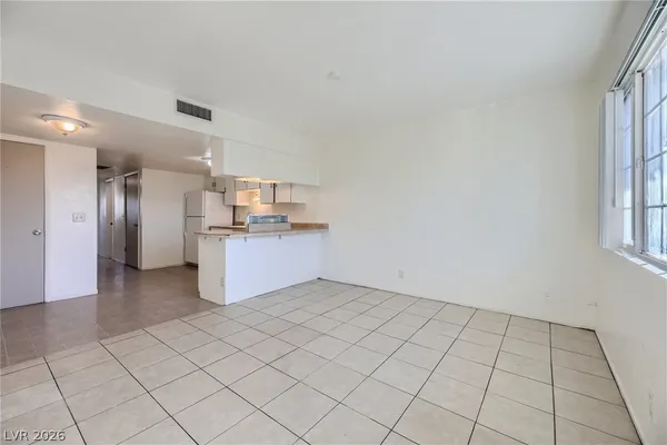 $880 | 3604 Thomas Avenue, Unit 4, North Las Vegas, NV 89030
