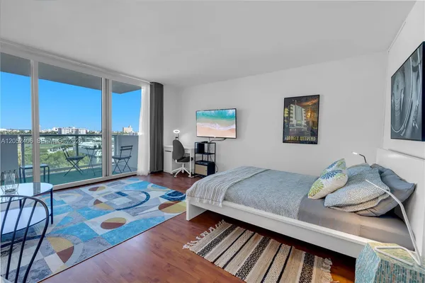 $2,750 | 1200 West Avenue, Unit 811, Miami Beach, FL 33139