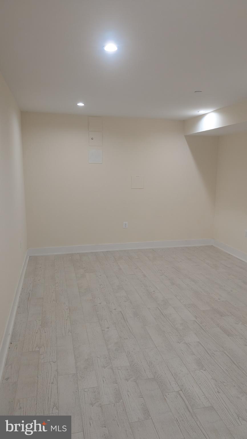 329 16th Street Southeast, Unit 1 Washington, DC 20003 - Photo 16 of 22 a view of room