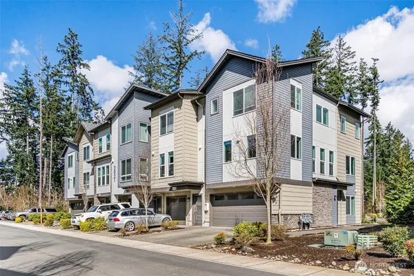 $675,000 | 2021 129th Place Southwest, Unit F, Everett, WA 98204