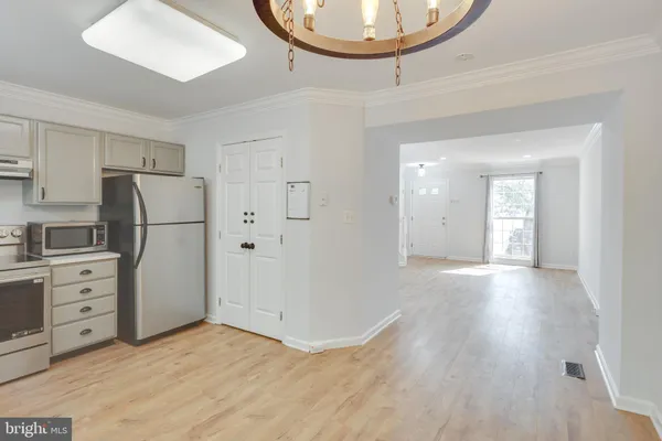 $2,500 | 1832 Tiger Lily Circle, Woodbridge, VA 22192