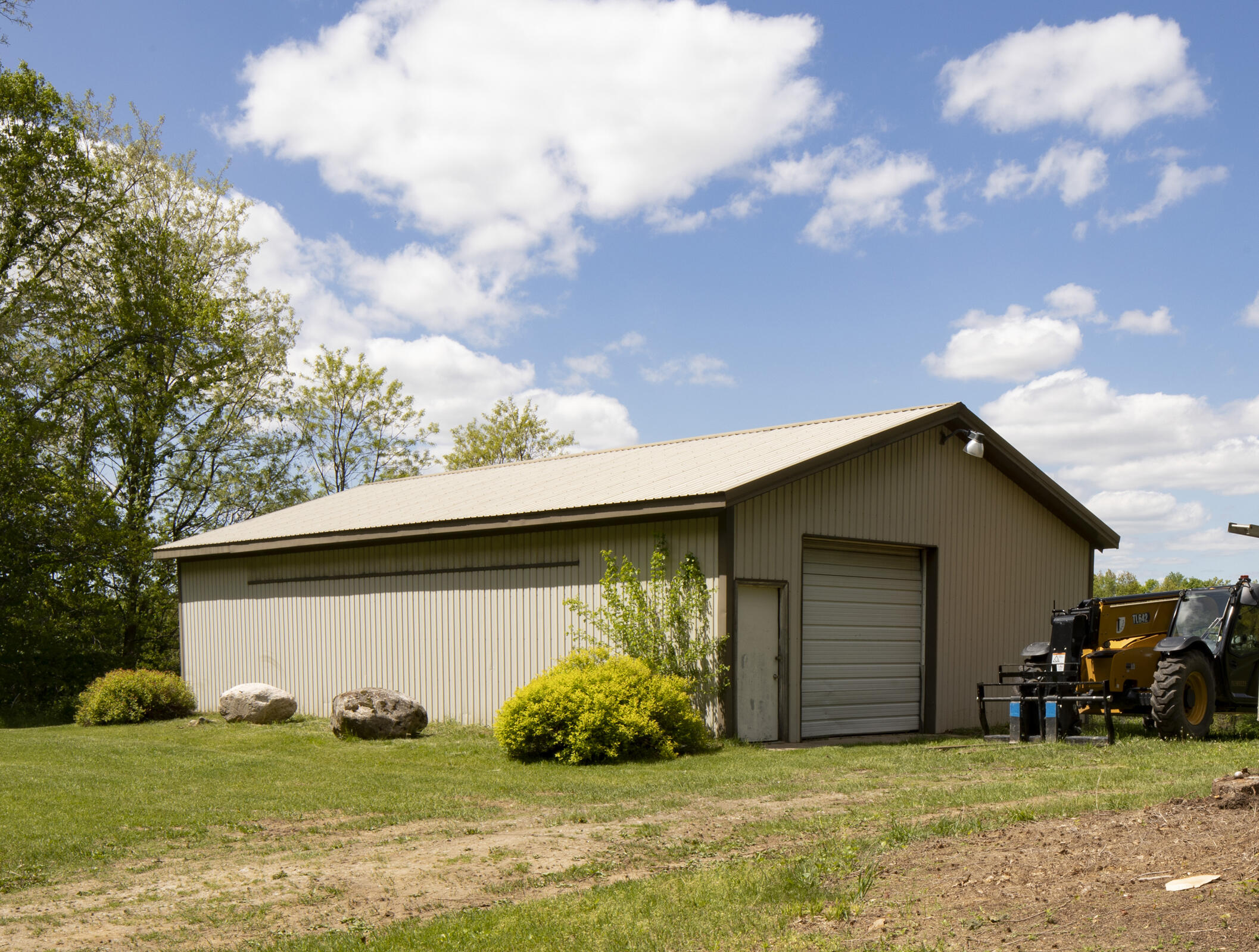 10030 Hoffman Road Marcellus, MI 49067 - Photo 3 of 31 IMG_0146