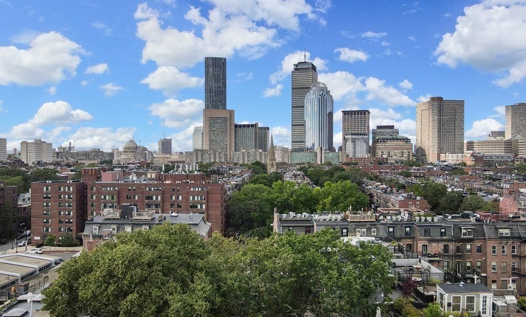 59 Rutland Street, Unit 3 Boston, MA 02118 - Photo 31 of 40 a view of a city with tall buildings