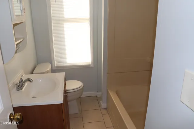 $425,000 | 845 Eastern Avenue, Schenectady, NY 12308