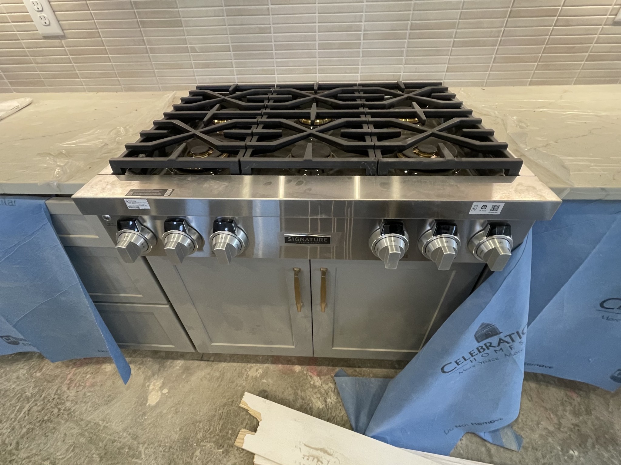 2078 Riley Pk Drive Franklin, TN 37064 - Photo 6 of 23 a close up of a stove