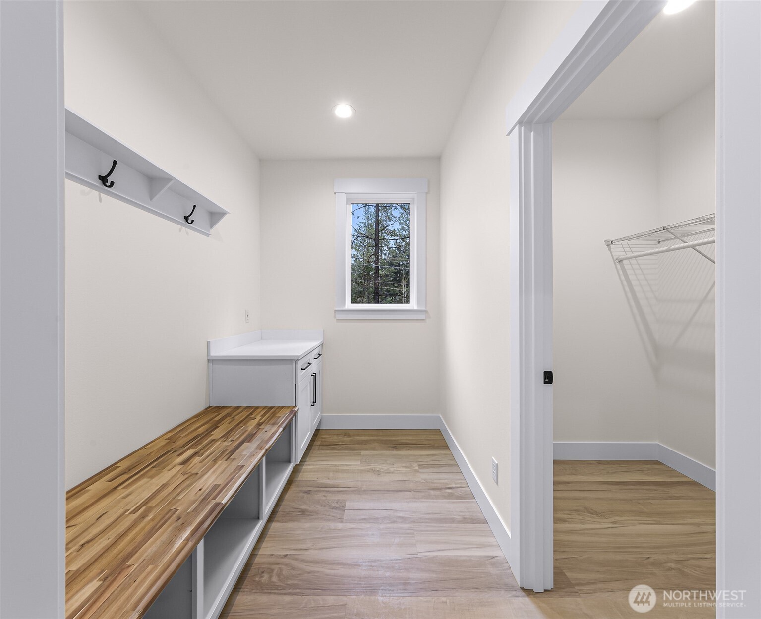 511 West 2nd Street Cle Elum, WA 98922 - Photo 16 of 35 a view of a room with wooden floor and staircase