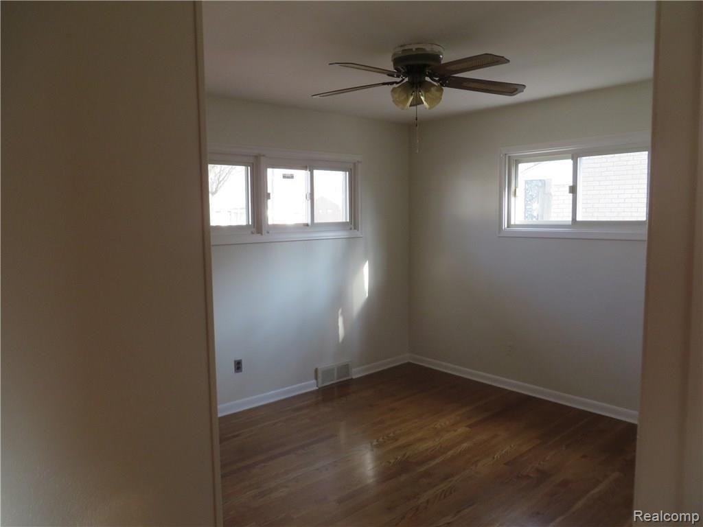 9311 Merriman Road Livonia, MI 48150 - Photo 8 of 14