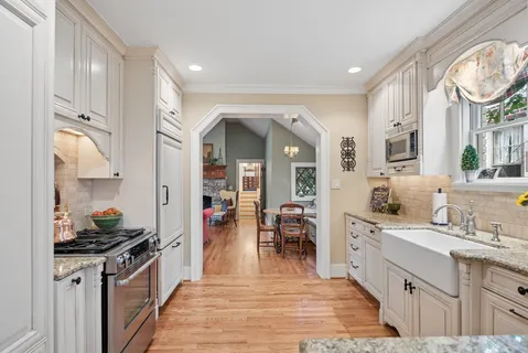 $1,859,000 | 2720 West Linden Avenue, Nashville, TN 37212