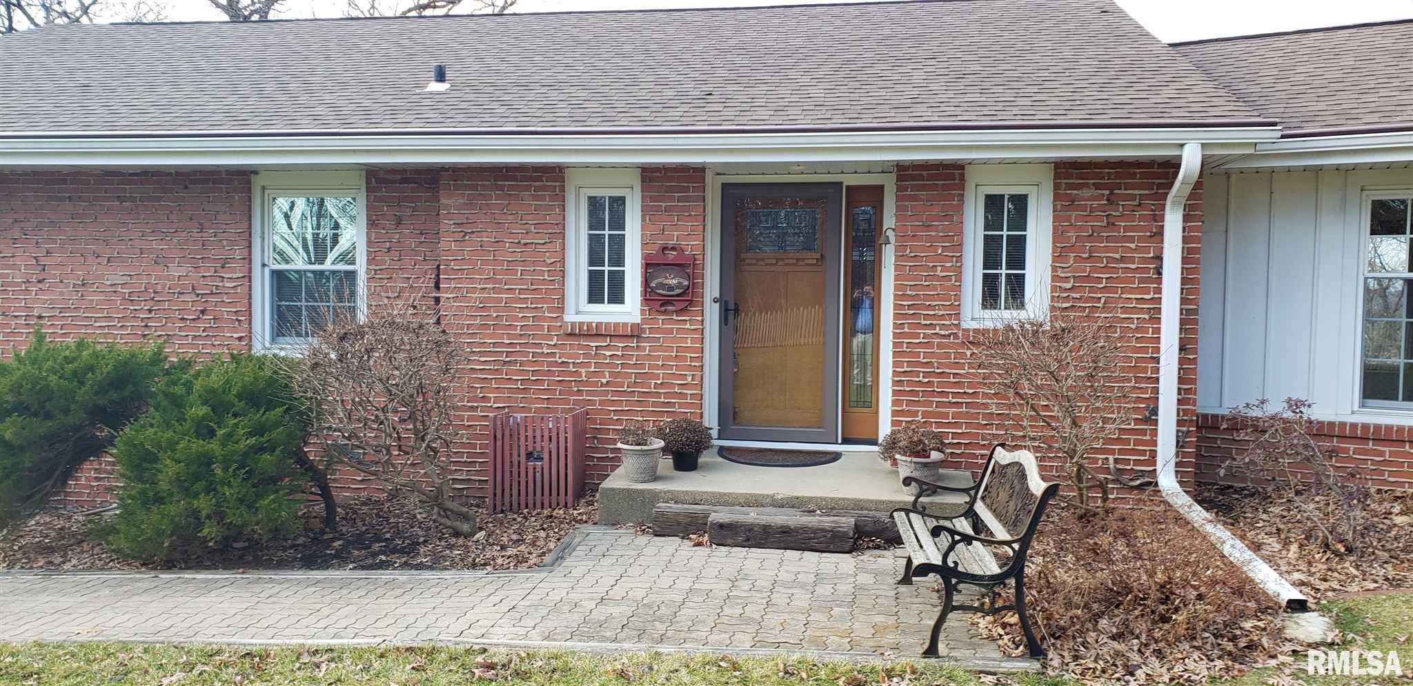 801 Highview Road East Peoria, IL 61611 - Photo 3 of 46 Gallery Image 3