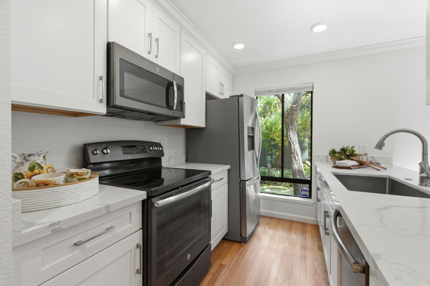 765 North Rengstorff Avenue, Unit 19 Mountain View, CA 94043 - Photo 11 of 33