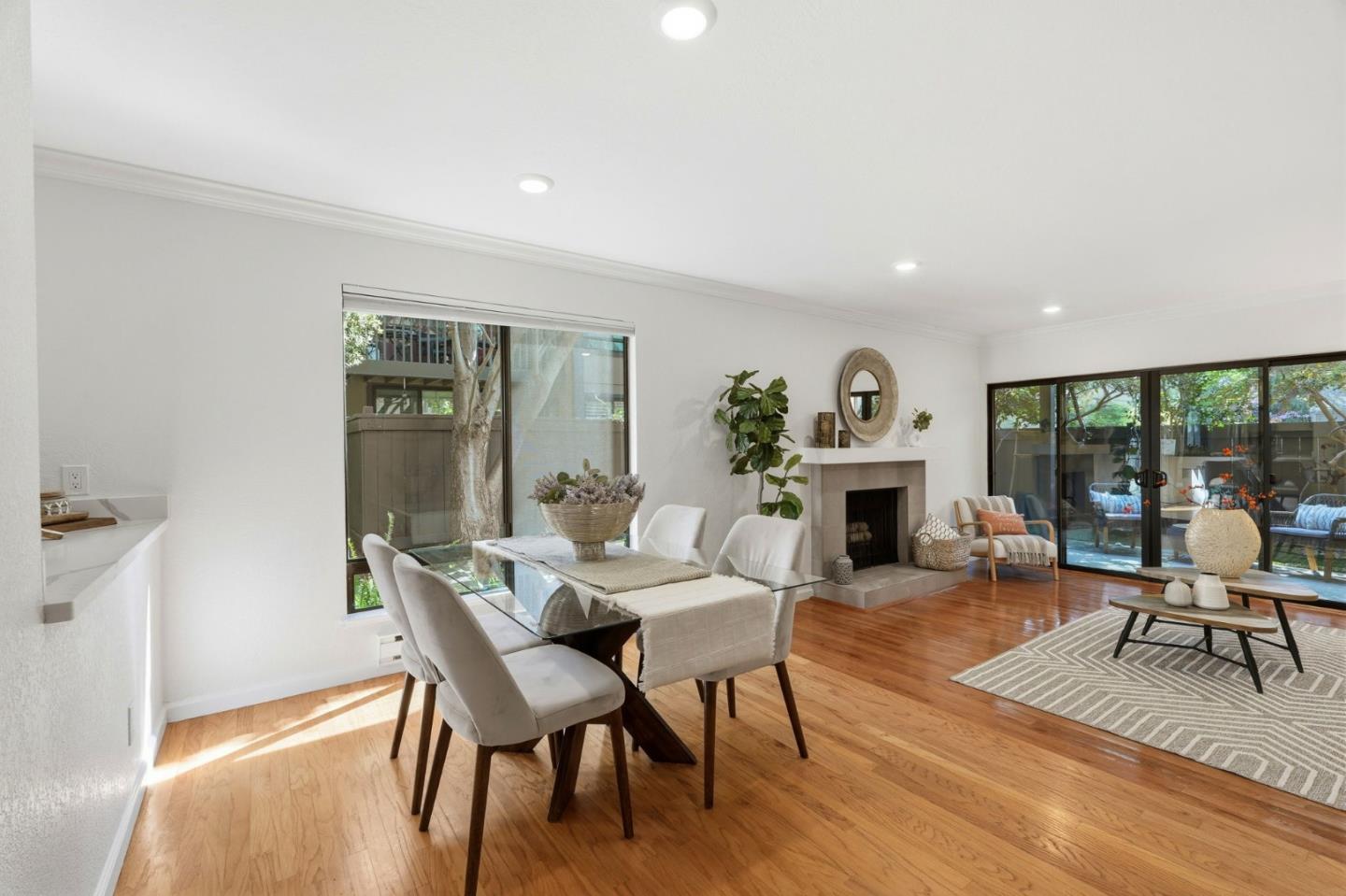 765 North Rengstorff Avenue, Unit 19 Mountain View, CA 94043 - Photo 16 of 33