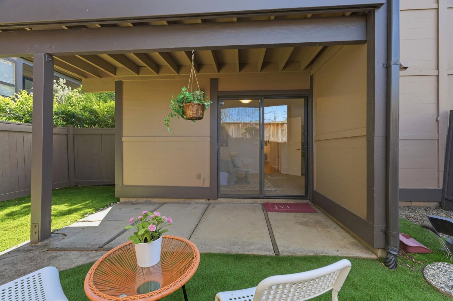765 North Rengstorff Avenue, Unit 19 Mountain View, CA 94043 - Photo 26 of 33