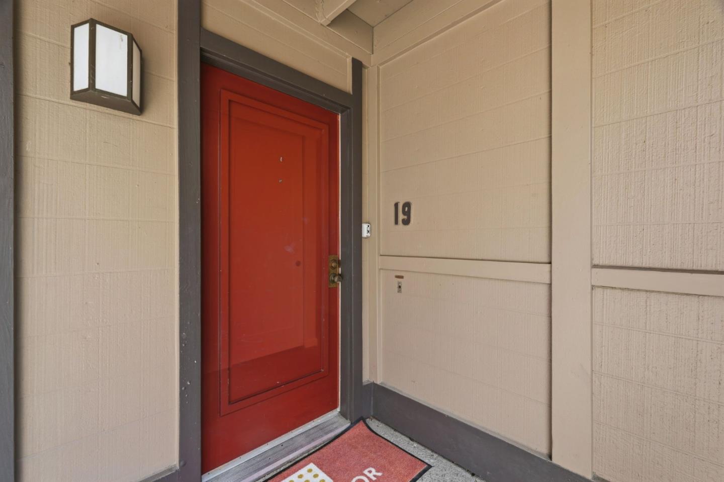 765 North Rengstorff Avenue, Unit 19 Mountain View, CA 94043 - Photo 3 of 33
