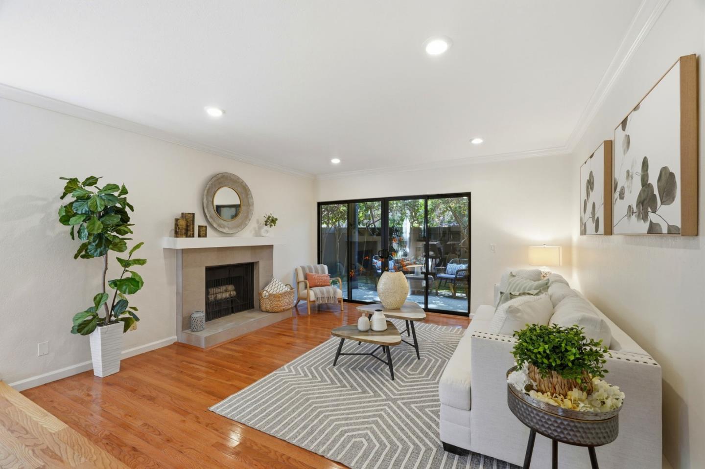 765 North Rengstorff Avenue, Unit 19 Mountain View, CA 94043 - Photo 4 of 33