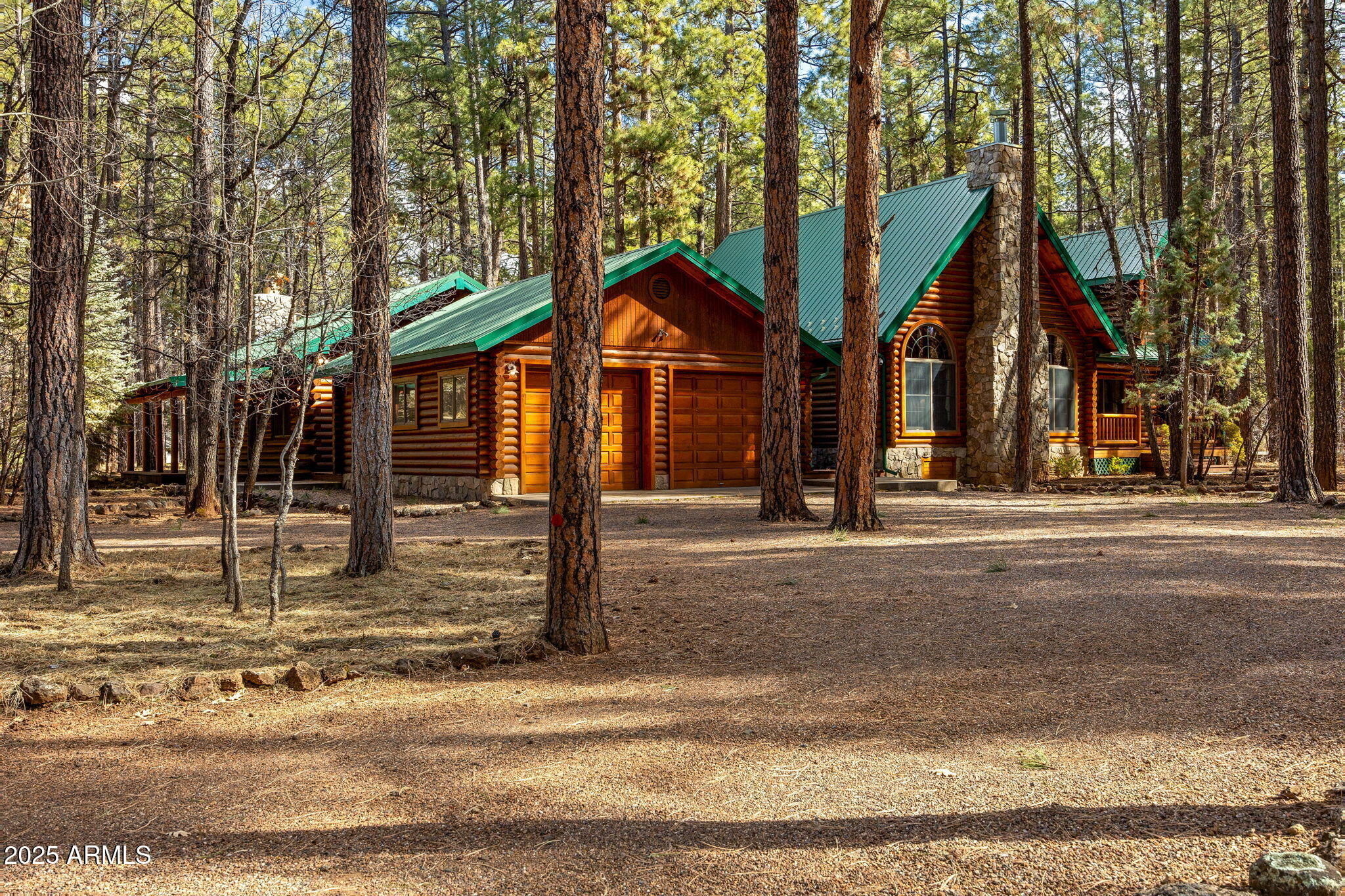 2677 Jackrabbit Drive Pinetop, AZ 85935 - Photo 20 of 87 a view of a town with large trees