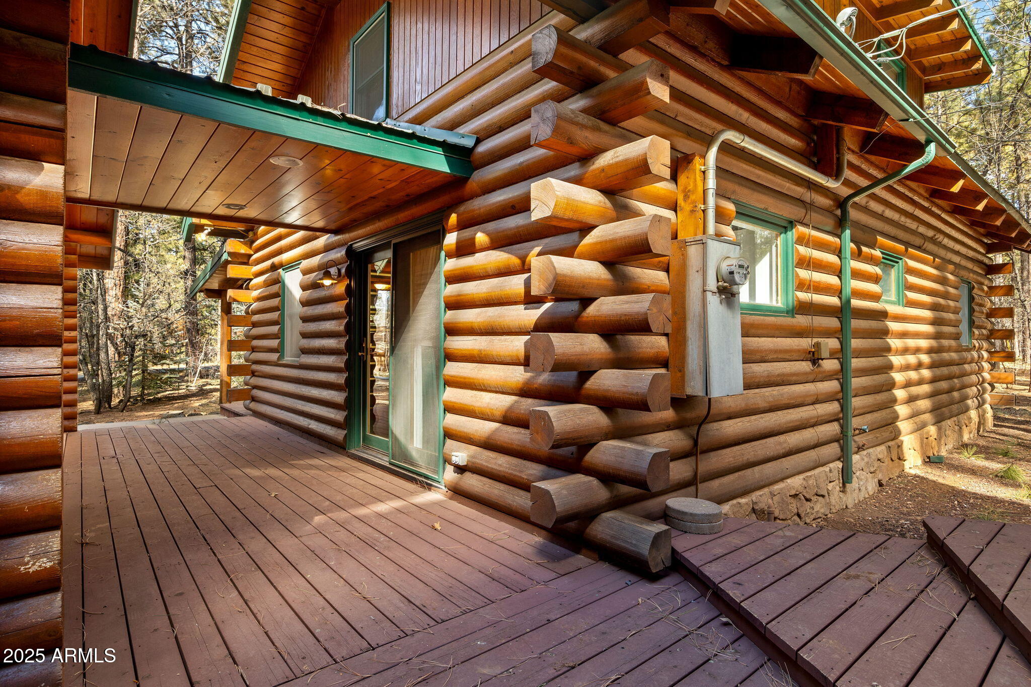 2677 Jackrabbit Drive Pinetop, AZ 85935 - Photo 31 of 87 a view of outdoor space with wooden floor