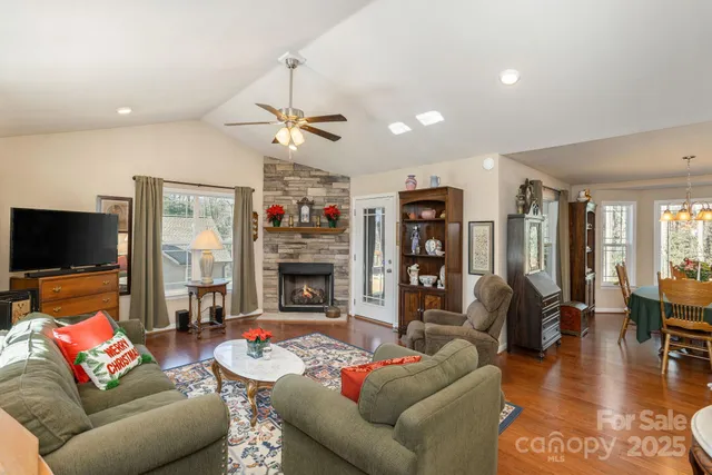 $630,000 | 57 Pounding Mill, Hendersonville, NC 28792