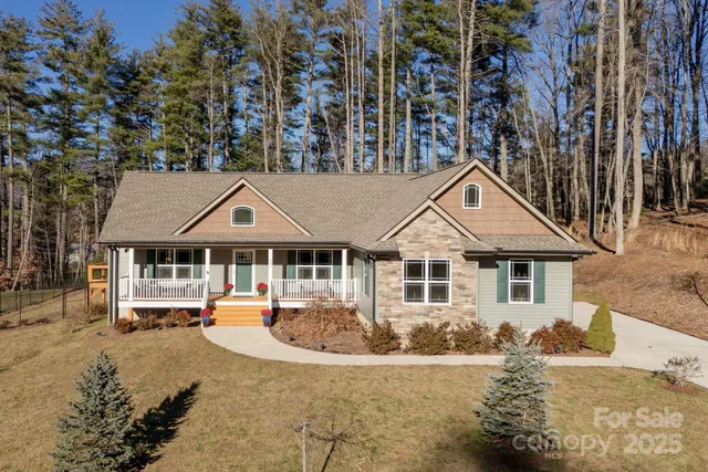 $630,000 | 57 Pounding Mill, Hendersonville, NC 28792