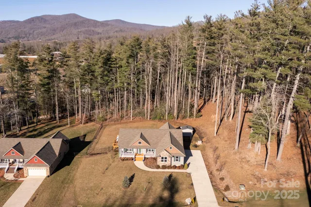 $630,000 | 57 Pounding Mill, Hendersonville, NC 28792