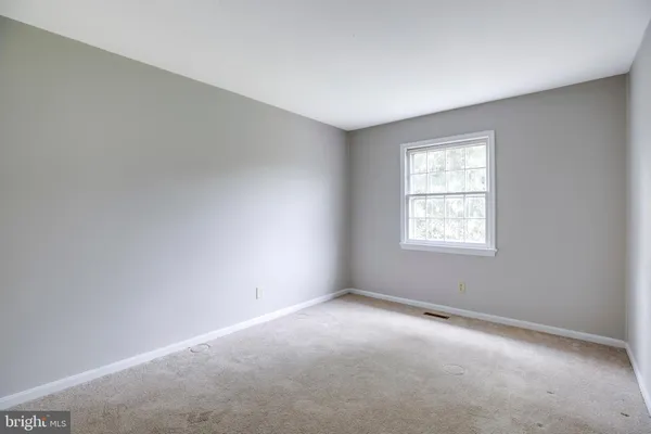 $2,350 | 322 Clay Street, Fredericksburg, VA 22408