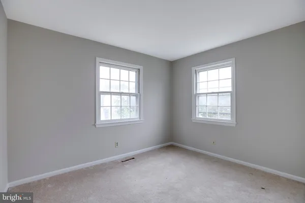 $2,350 | 322 Clay Street, Fredericksburg, VA 22408