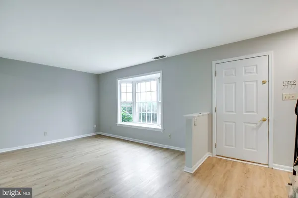 $2,350 | 322 Clay Street, Fredericksburg, VA 22408