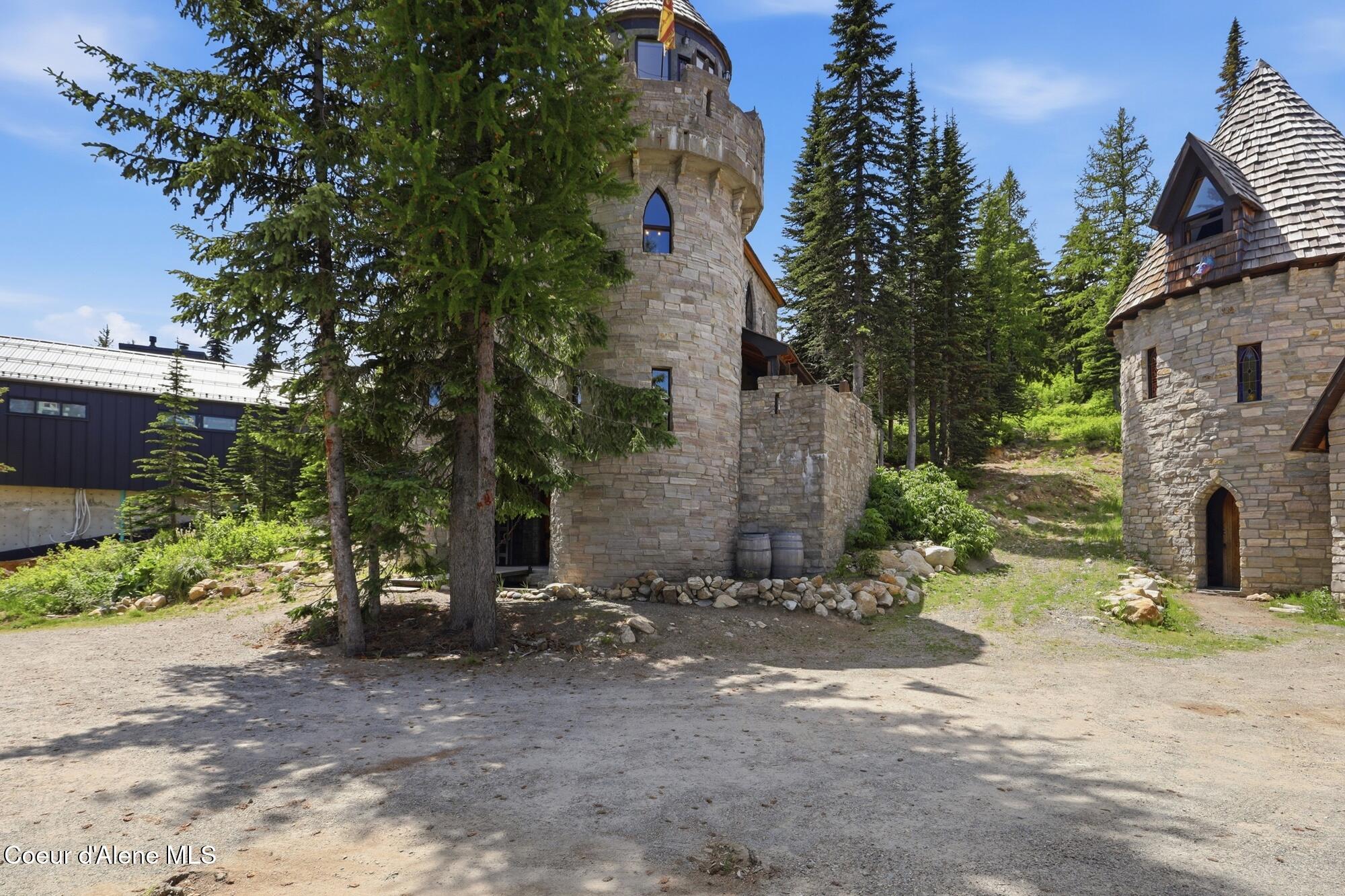 1018 Mogul Hill Road Sandpoint, ID 83864 - Photo 75 of 100 90