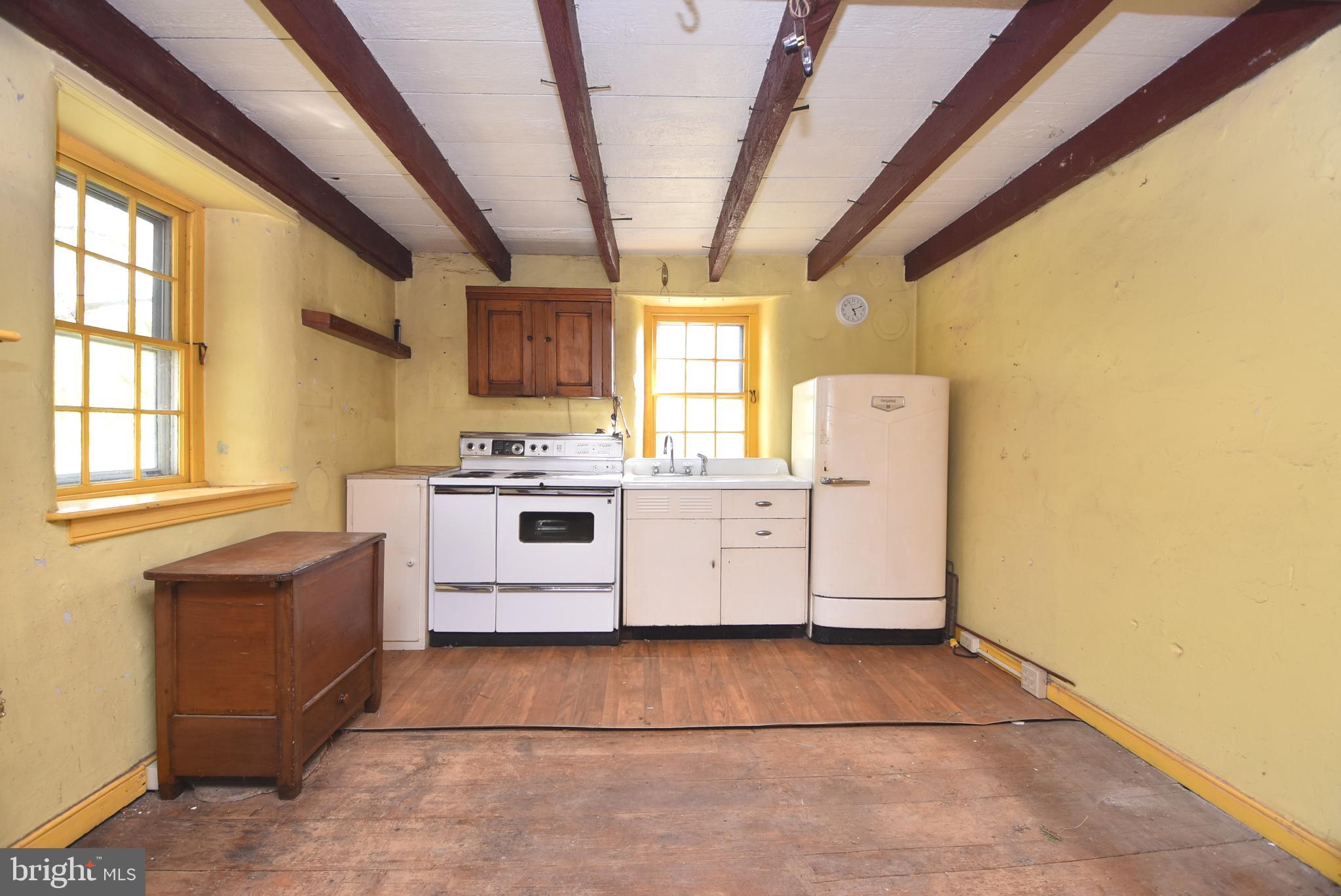 210 Buckwalter Road Phoenixville, PA 19460 - Photo 13 of 60 a utility room with dryer and washer