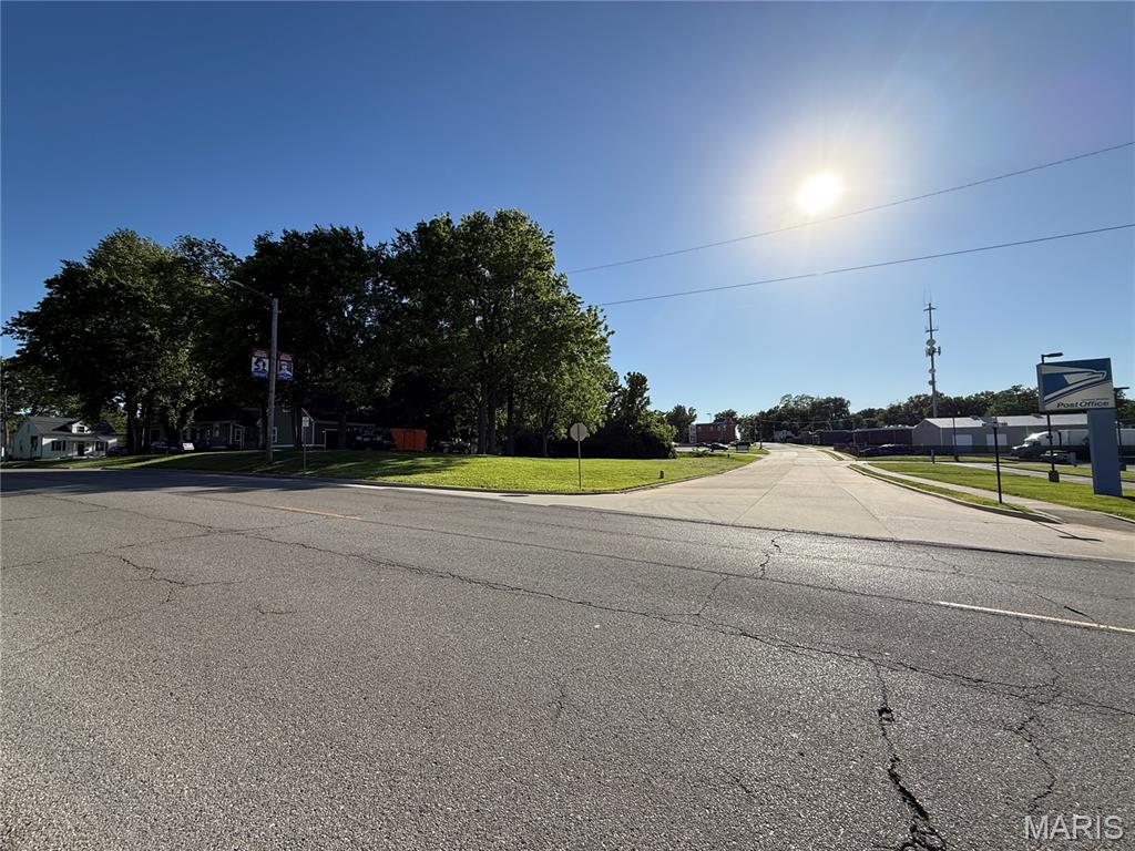 304 East 3rd Street Waterloo, IL 62298 - Photo 6 of 10