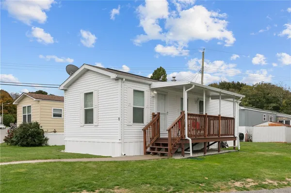 $155,000 | 1 2nd Street, Portsmouth, RI 02871