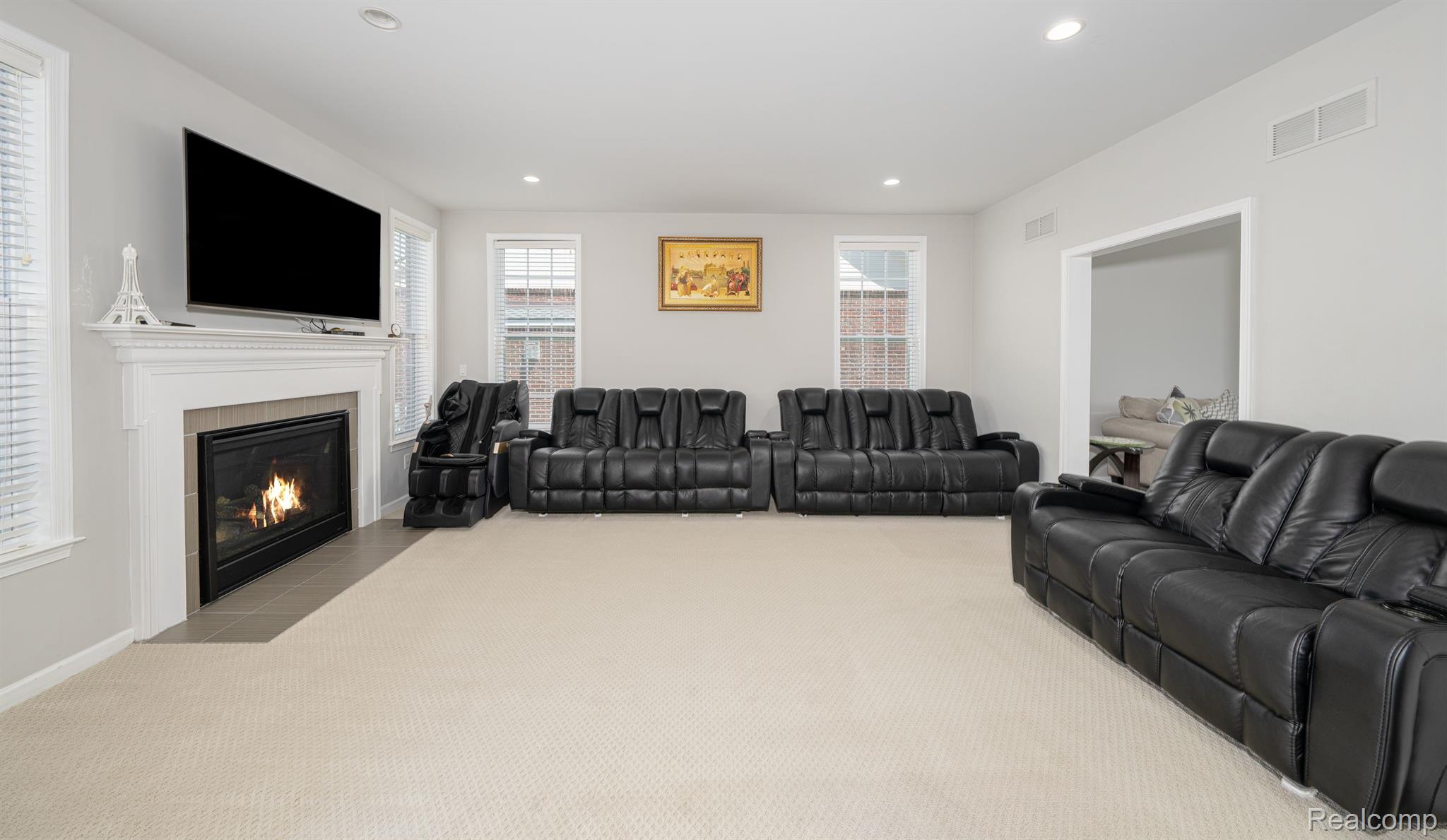 50918 Scarborough Road Canton, MI 48188 - Photo 6 of 35 Family Room