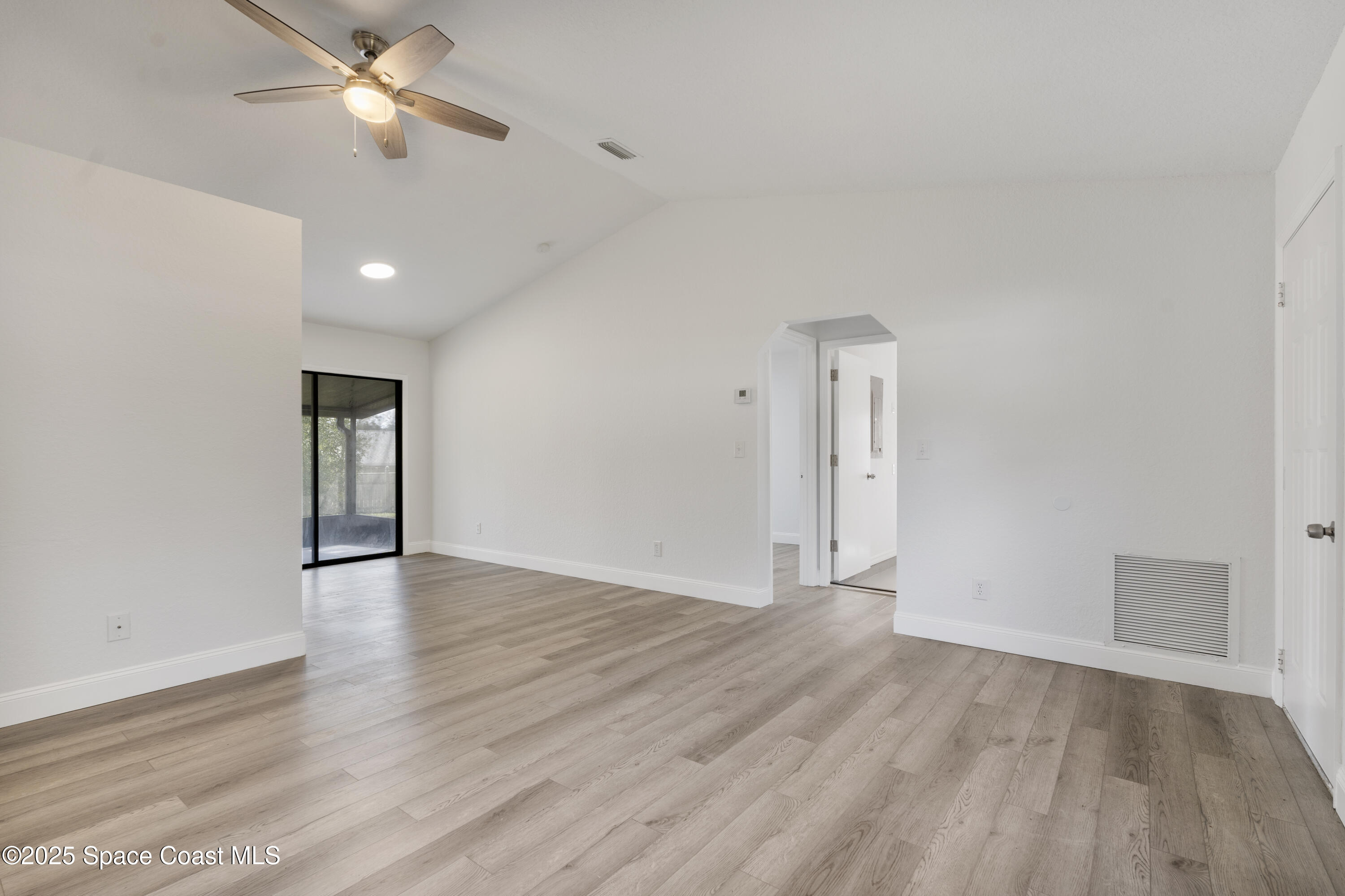 6713 Cherry Road Ocala, FL 34472 - Photo 5 of 20 DSC04190