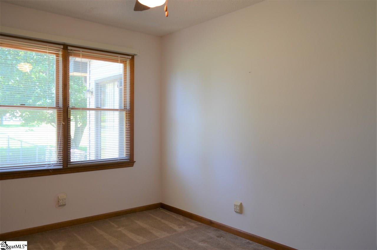 403 Green Ridge Drive Moore, SC 29369 - Photo 11 of 31 Gallery Image 11