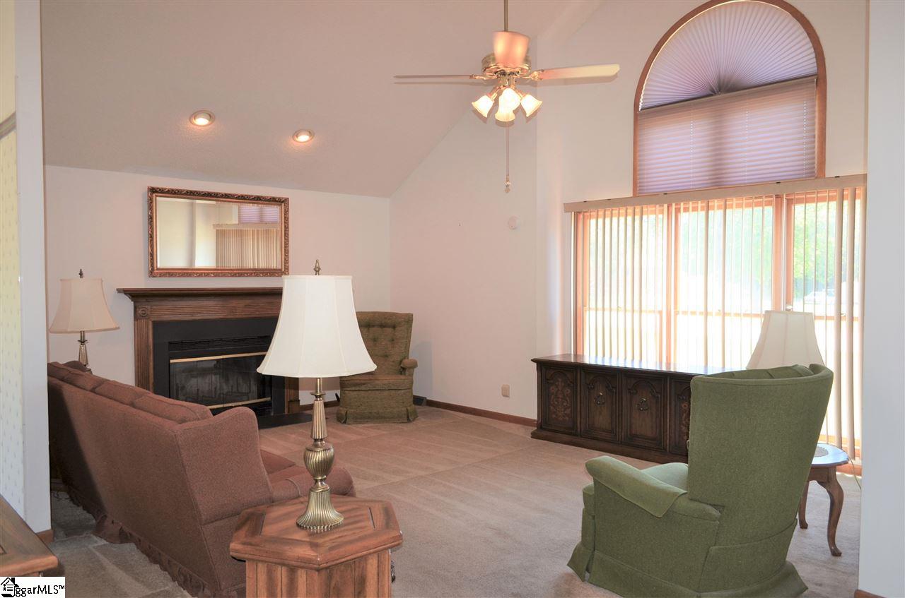 403 Green Ridge Drive Moore, SC 29369 - Photo 3 of 31 Gallery Image 3