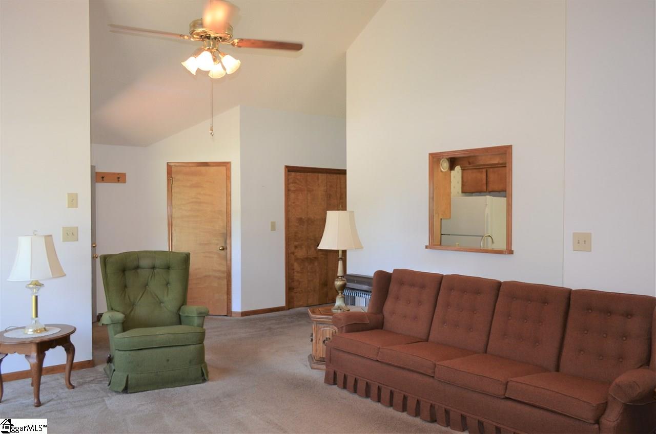 403 Green Ridge Drive Moore, SC 29369 - Photo 5 of 31 Gallery Image 5