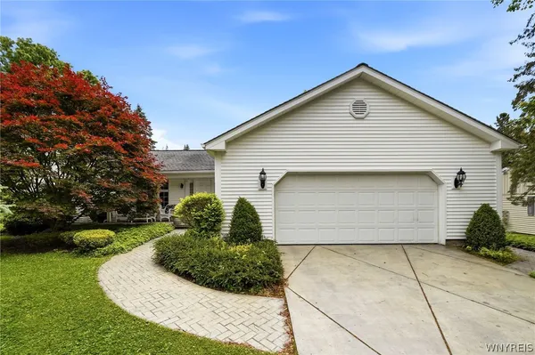 $390,000 | 7305 Hickory Drive, Boston, NY 14075