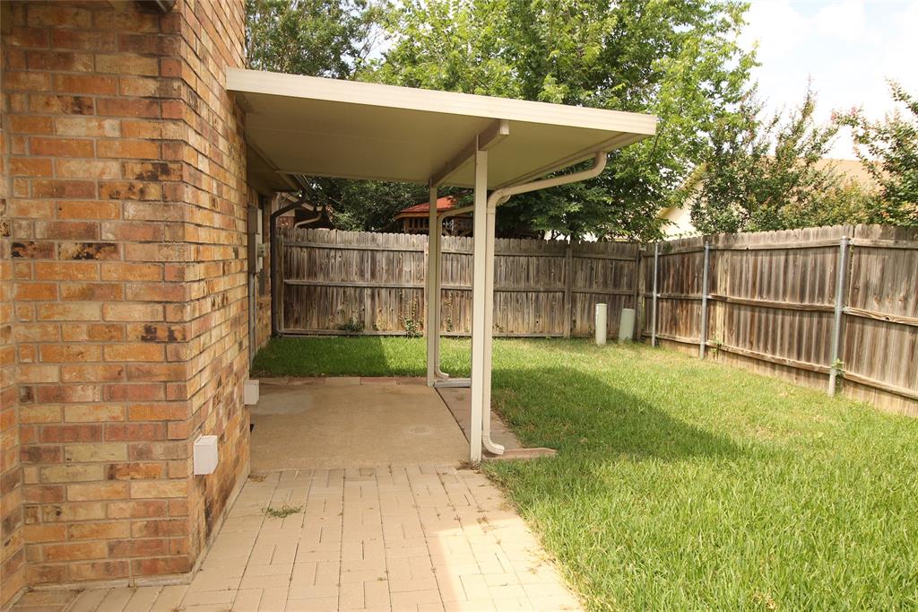 1714 Redbud Lane Euless, TX 76039 - Photo 21 of 23