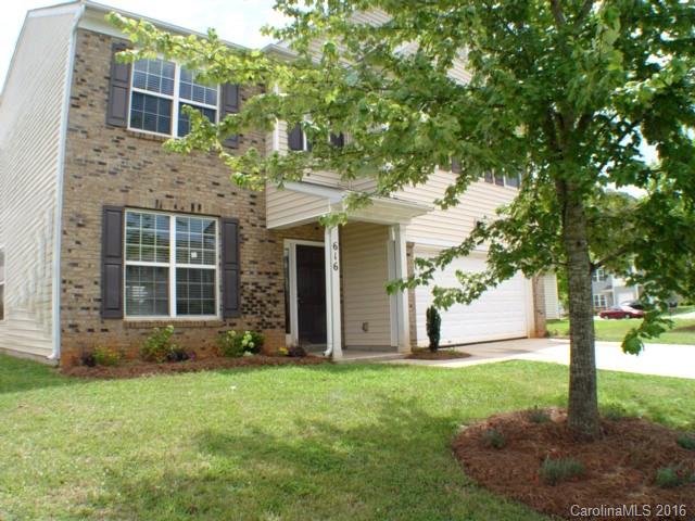 616 Rook Road Charlotte, NC 28216 - Photo 1 of 18